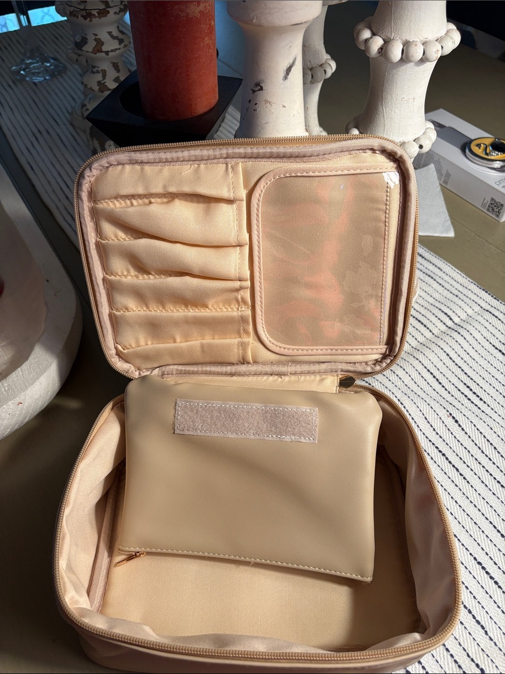 Beige Travel Jewelry/Makeup Organizer - Picture 3 of 6